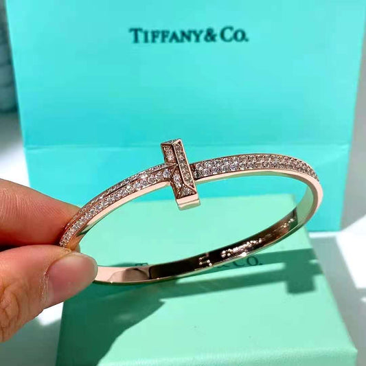 T&C Bracelete Hinged Bangle