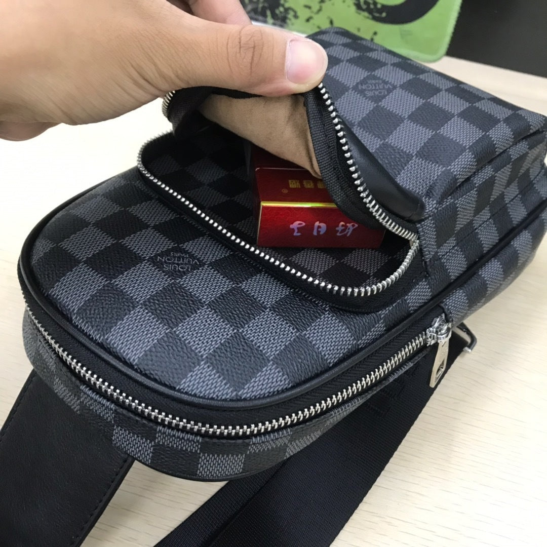Louis Vuitton Crossbody - Black/Grey