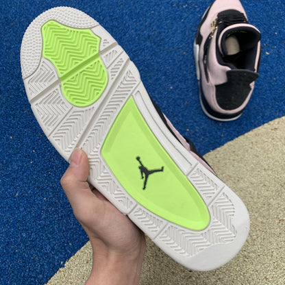 Air Jordan 4 Silt Red