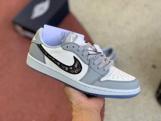 Air Jordan 1 low x Dior