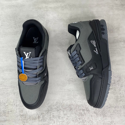 Louis Vuitton Trainer - Grey