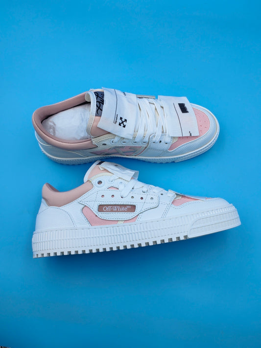 Off White Sneakers - Pink