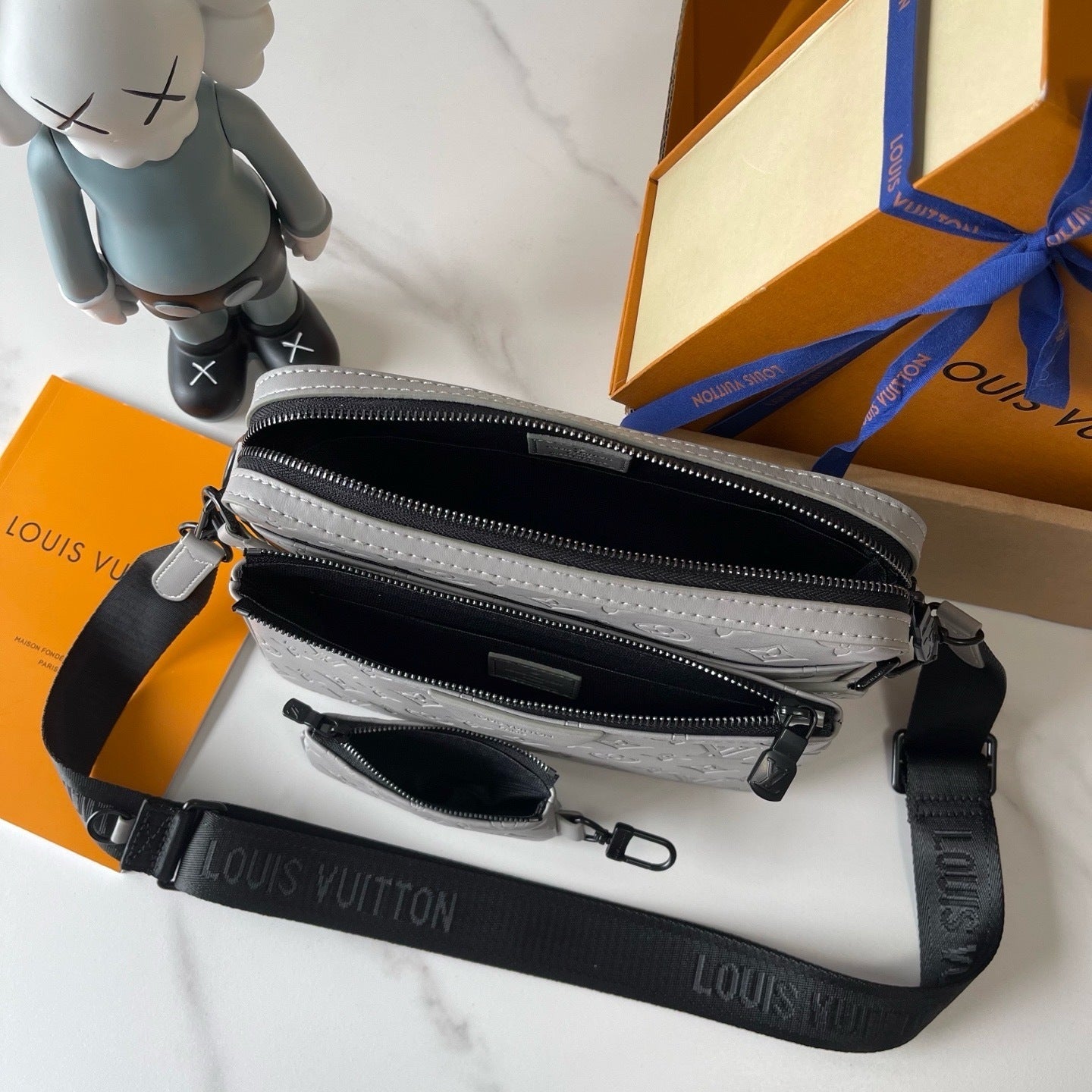 Louis Vuitton Crossbody - Grey