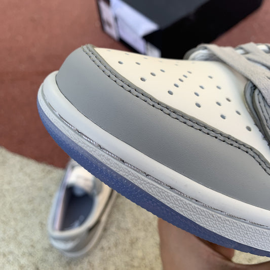 Air Jordan 1 low x Dior