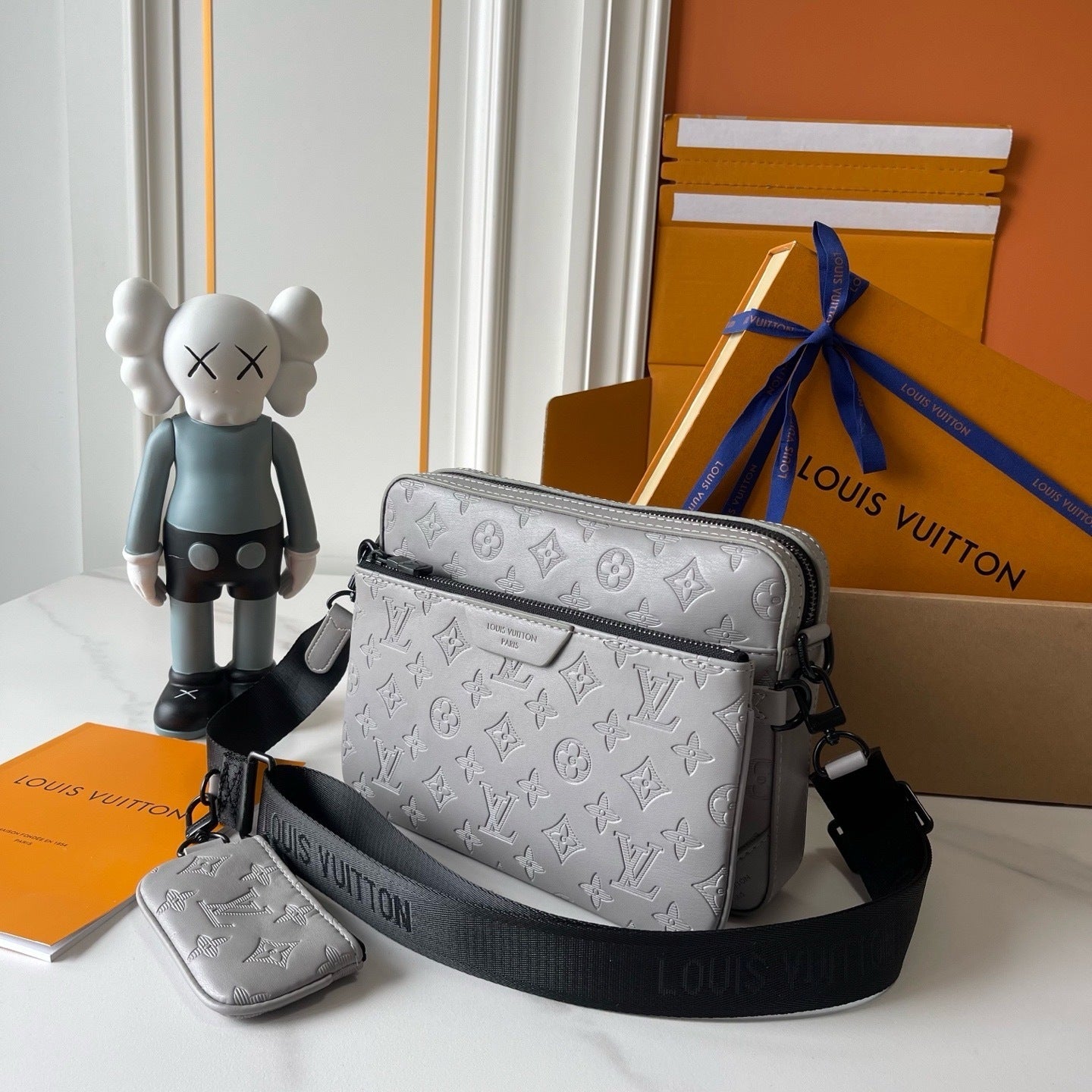Louis Vuitton Crossbody - Grey