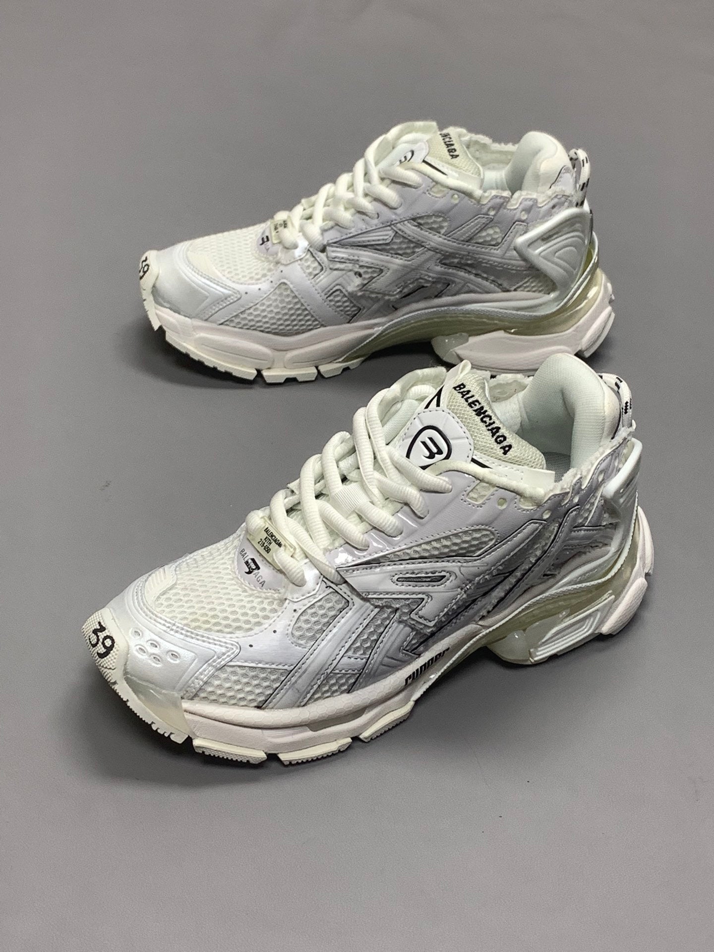 Balenciaga Runners - White