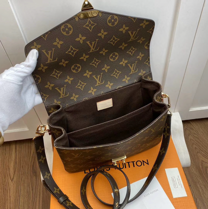 Louis Vuitton Pochette Metis