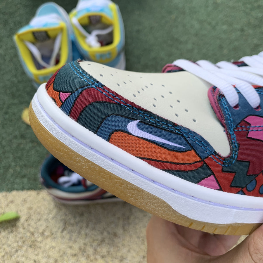Nike Dunk x Parra