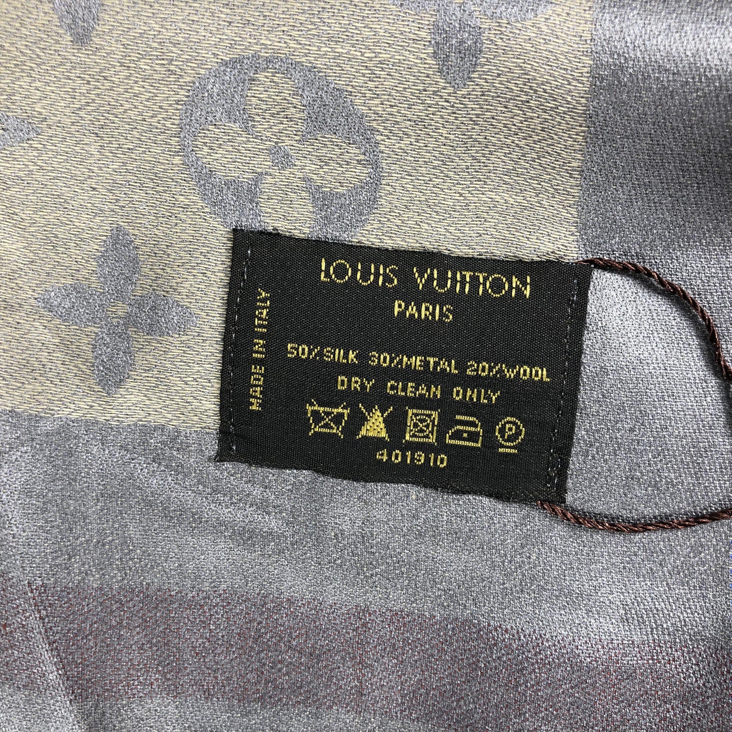 Louis Vuitton Scarf Grey Silk