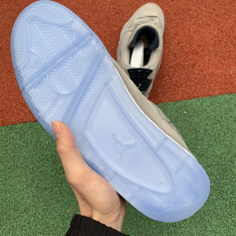 Air Jordan 4 Georgetown Hoyas