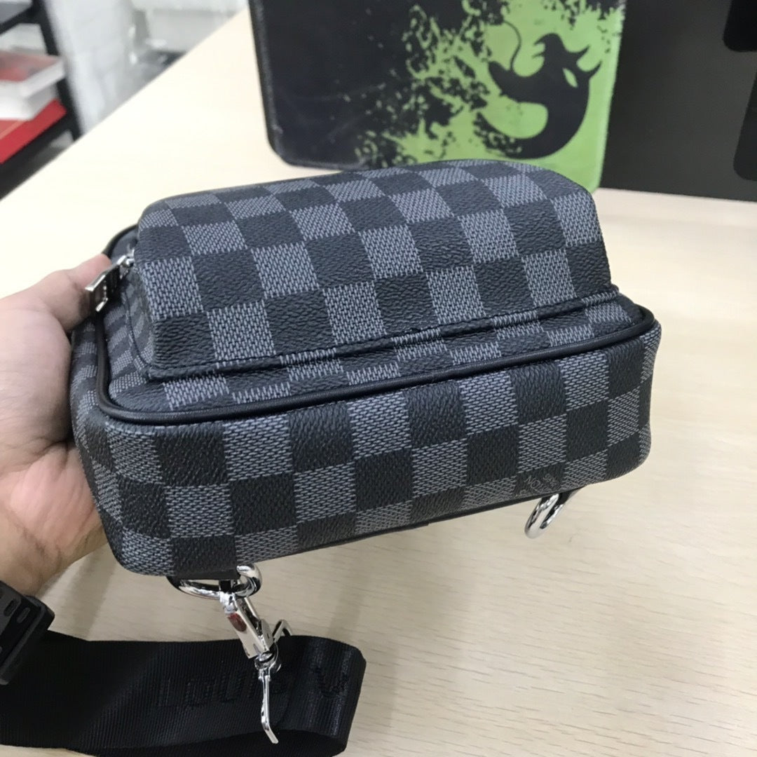 Louis Vuitton Crossbody - Black/Grey