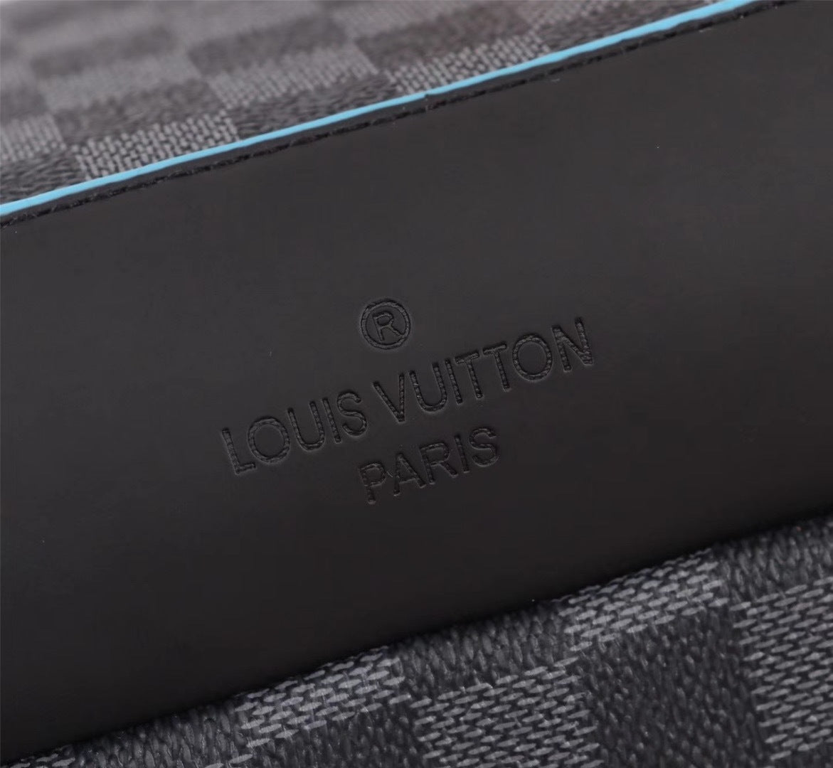 Louis Vuitton Crossbody - Blue