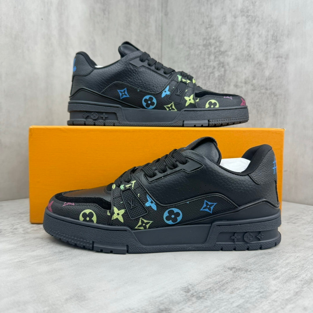 Louis Vuitton Trainer - Black