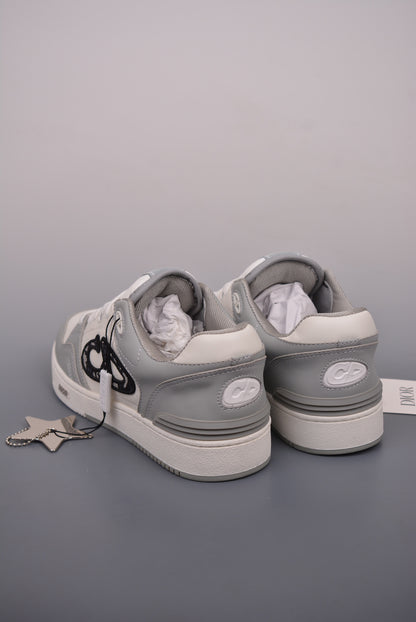 Dior Sneakers B57